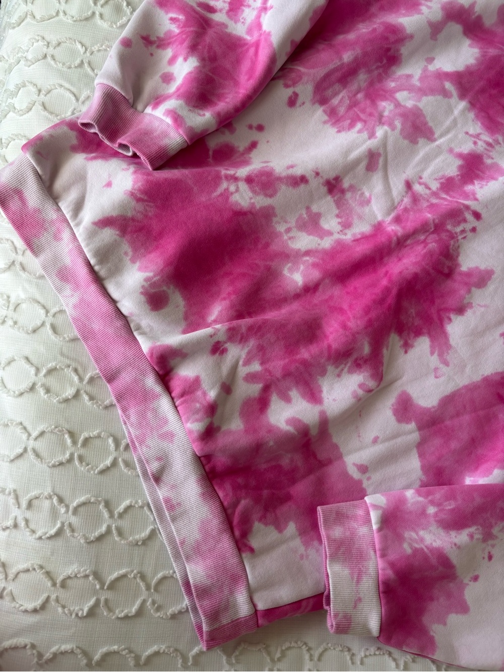 Comfrt Minimalist Crew Sweatshirt in Limited Edition Strawberry Swirl - Picture 8 of 10